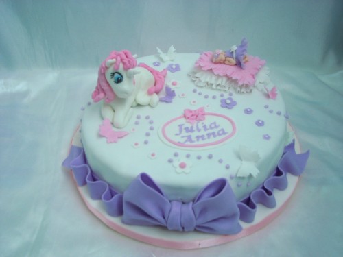 Tort pentru Julia Anna